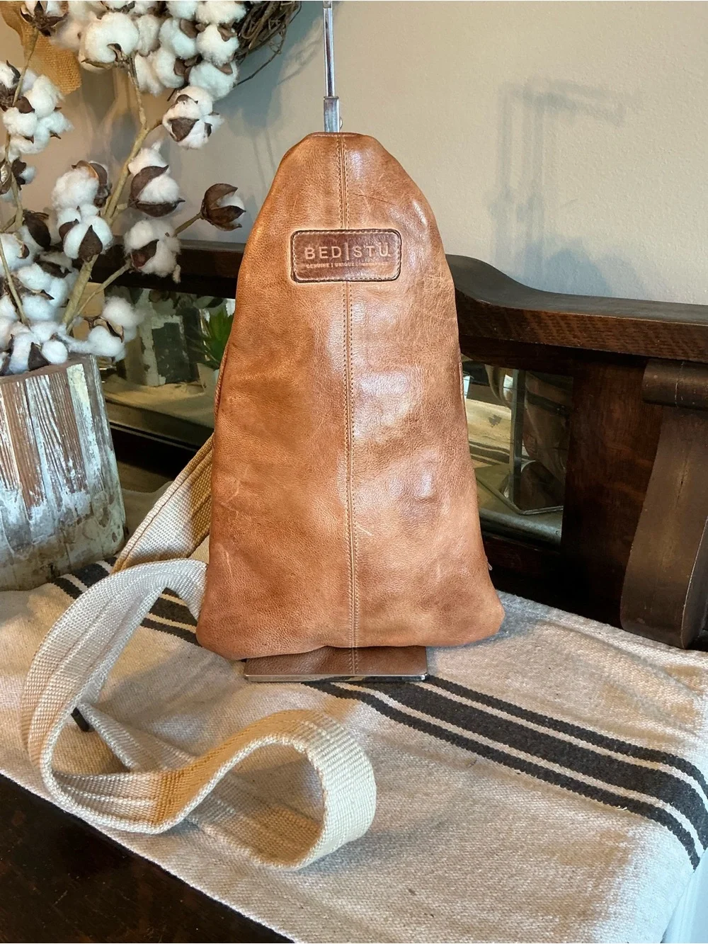 NWOT Bed Stu Leather Unisex Andie Sling Backpack Tan Rustic Retail $240